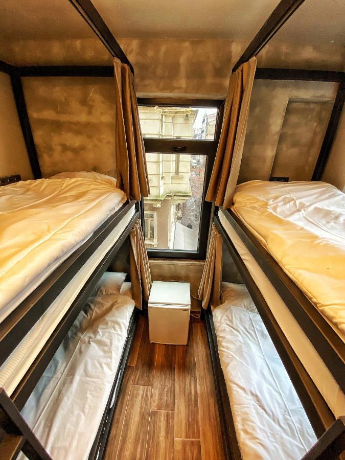 Nomad Hostel Karakoey Istambul Extérieur photo