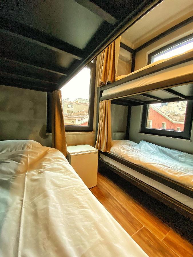 Nomad Hostel Karakoey Istambul Extérieur photo