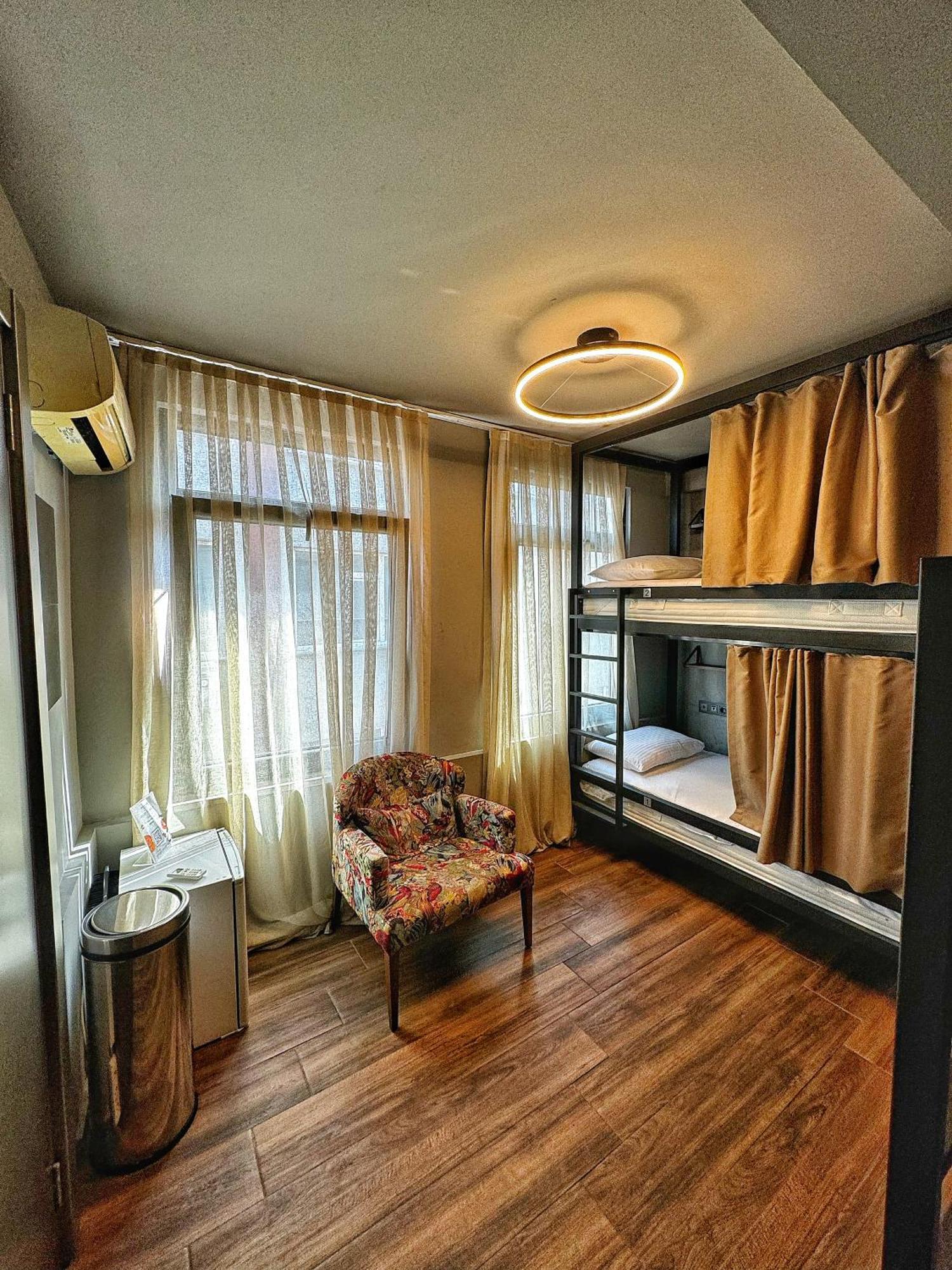 Nomad Hostel Karakoey Istambul Extérieur photo